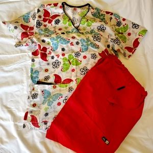 Super cute scrub top